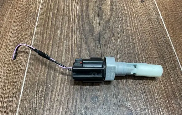 Land Rover Range Rover Velar Windshield washer fluid level sensor GX7310K888AB
