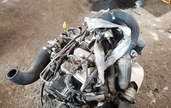 KIA Carens I Engine