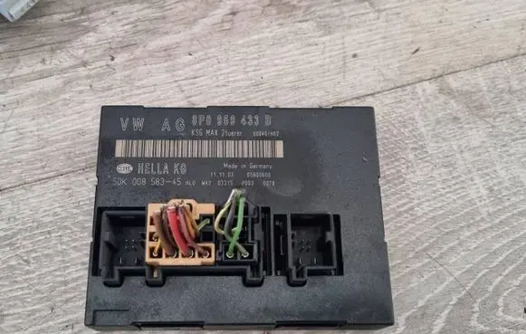Audi A3 S3 8P Comfort/convenience module 8P0959433B 5DK00858345