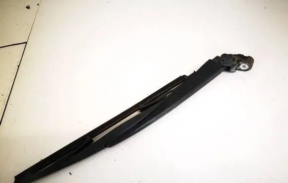 Peugeot 4007 Rear wiper blade arm 