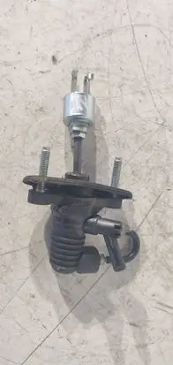 Toyota RAV 4 (XA30) Clutch master cylinder