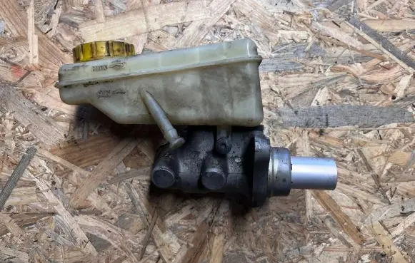 Jaguar S-Type Master brake cylinder 03350884871