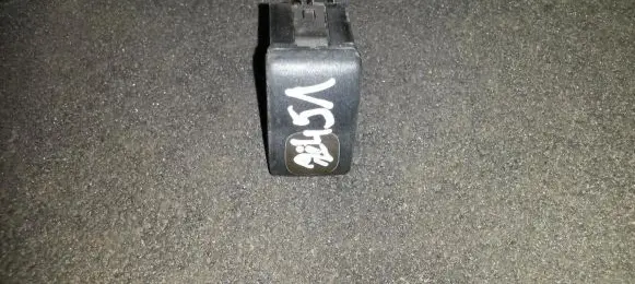 Passenger airbag on/off switch
