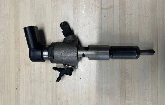 Ford Fiesta Fuel injector 9652707180