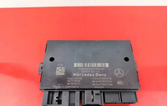 Mercedes-Benz Vito Viano W447 Tow bar relay A4479004910
