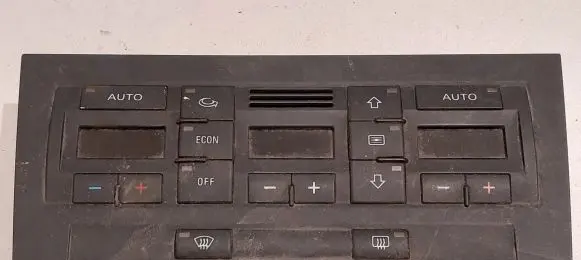 Audi A4 S4 B7 8E 8H Climate control unit 8E0820043BJ 0537802
