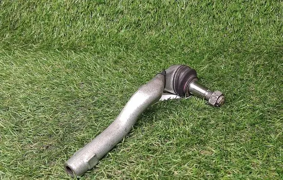 Mercedes-Benz E W212 Steering tie rod end A2123302403 A2124600105