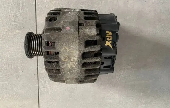 Renault Trafic II (X83) Generator/alternator TG15C058 2542966G