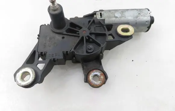 Skoda Octavia Mk1 (1U) Rear window wiper motor 404683 1U9955711