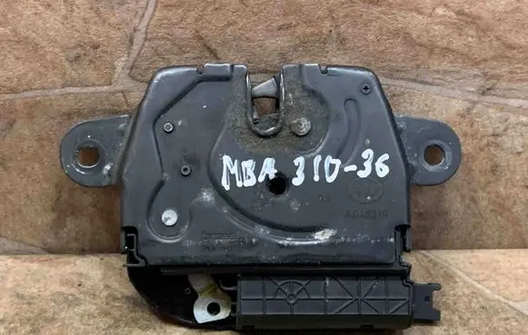 BMW 2 F46 Tailgate/trunk/boot lock/catch/latch