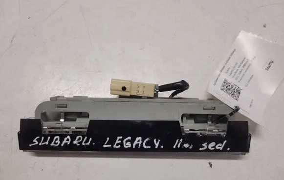 Subaru Legacy Third/center stoplight