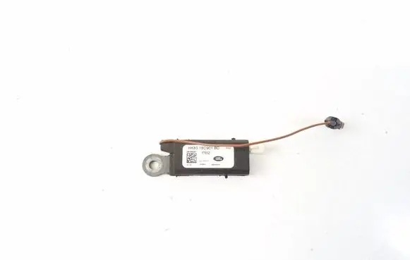 Jaguar F-Pace Aerial antenna amplifier HK8318C901BC