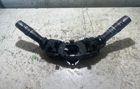KIA Rio Indicator stalk 202008910