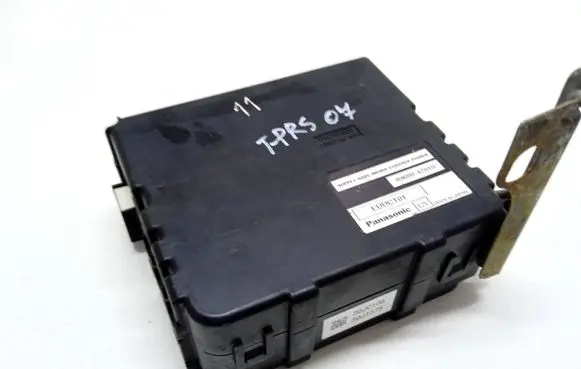 Toyota Prius (XW20) Brake system control unit/module 8968047010 30JC108 30J1575