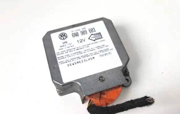 Volkswagen Polo III 6N 6N2 6NF Airbag control unit/module 6N0909603 5WK4137