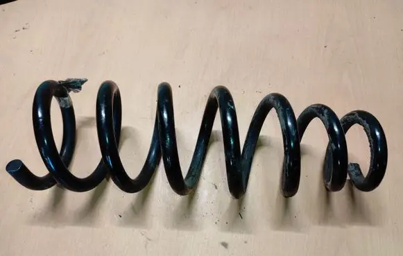 Cadillac SRX Front coil spring 22207937