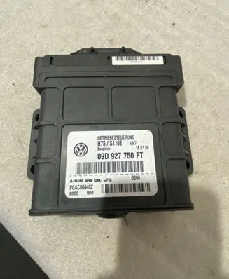 Volkswagen Touareg I Gearbox control unit/module 09D927750FT H75S1168 PCAC004482