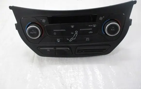 Ford Focus Climate control unit F1ET18C612AH