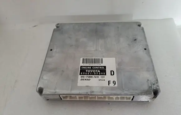 Toyota Corolla Verso AR10 Engine control unit/module MB1758007614 896610F090