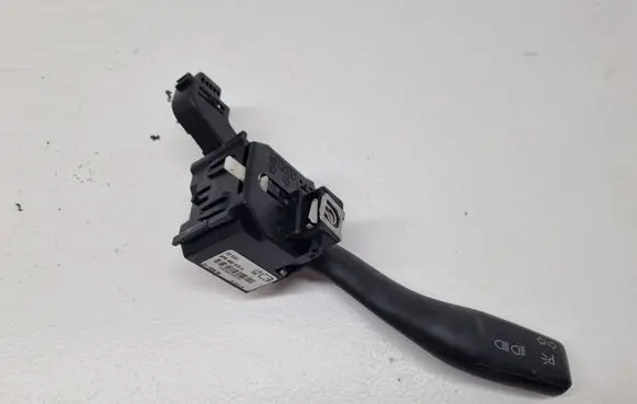 Audi A3 S3 8P Indicator stalk 8P0853513A 01103600