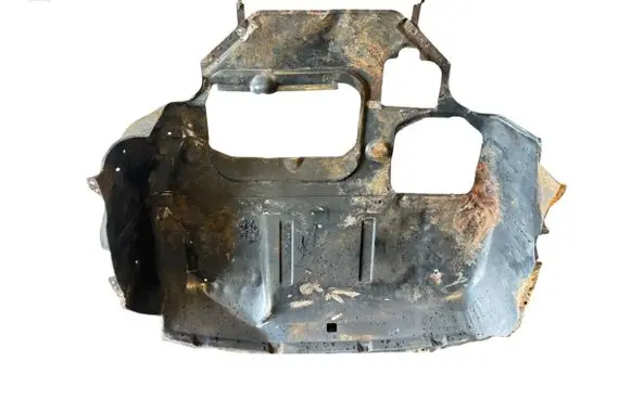 Volkswagen Multivan T4 Engine splash shield/under tray