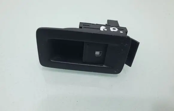 Volkswagen Golf Plus Fuel tank opening switch 5M0959551A