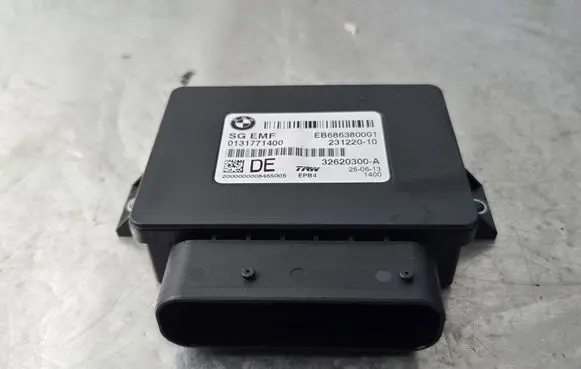 BMW 6 F06 Gran coupe Hand brake control module 6863800 23122010 0131771400
