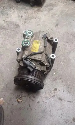 Ford Focus Air conditioning (A/C) compressor (pump) Ys4h19d629ab