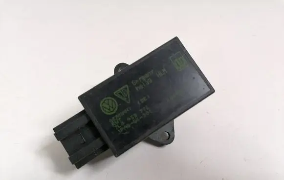 Volkswagen Sharan Seat heating relay 7L0959772