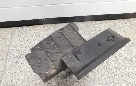 Volkswagen Tiguan Rear underbody cover/under tray 5N0825206