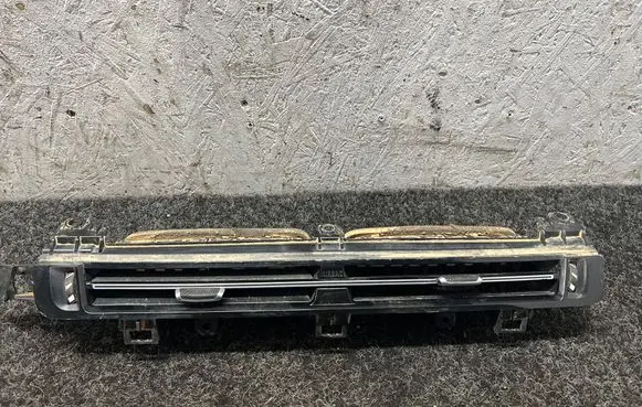 BMW X1 U11 Dash center air vent grill 9483383 9873178