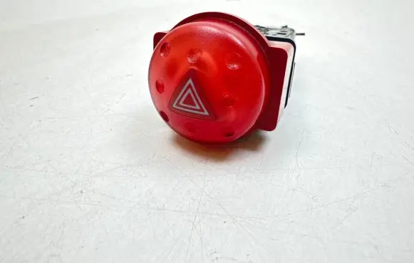Nissan Almera Tino Hazard light switch 06016
