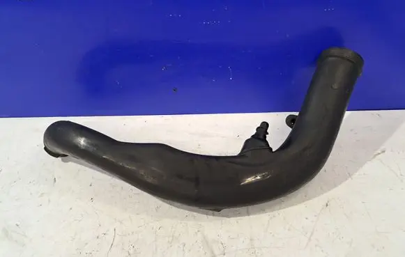 Volvo V70 Intercooler hose/pipe 31261717