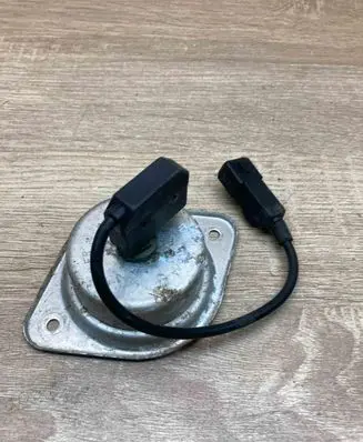 Volkswagen PASSAT B4 Other relay 5017001