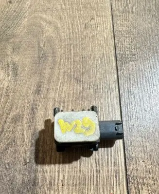 Mercedes-Benz ML W164 Airbag deployment crash/impact sensor 0038202926 300506 132002603