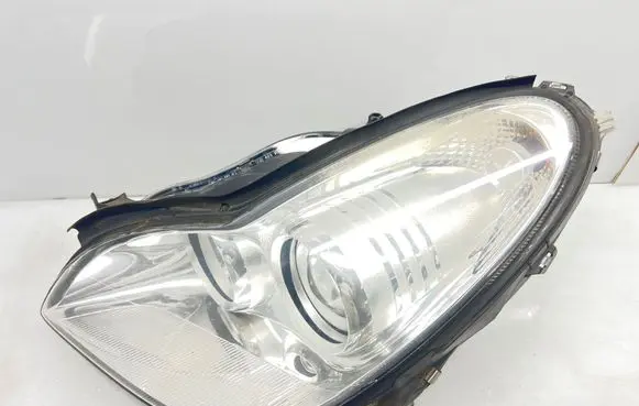Mercedes-Benz CLS C219 Headlight/headlamp 159677