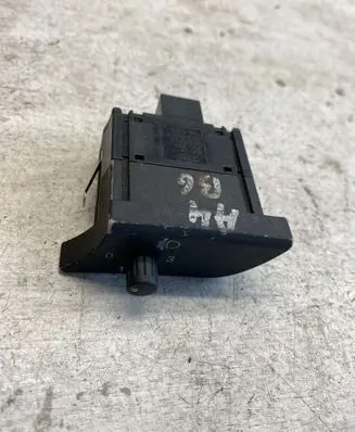Audi A4 S4 B6 8E 8H Headlight level height control switch 8e1919094
