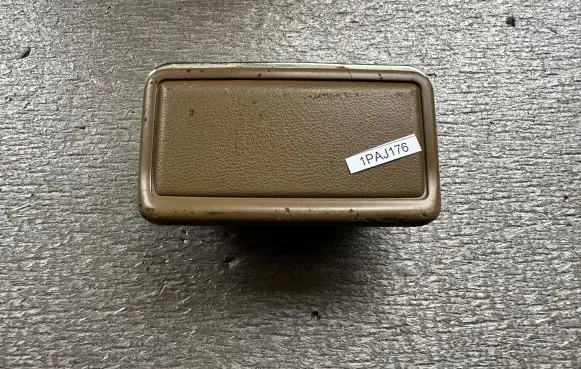Mitsubishi Pajero Ashtray (rear) MB734997