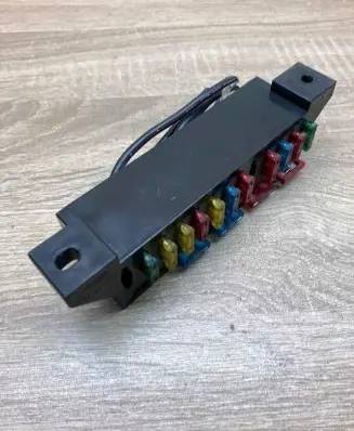 Toyota Avensis T220 Fuse box set 351240011