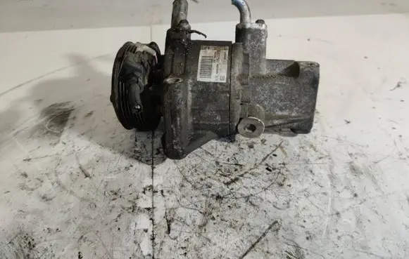 Dacia Sandero Air conditioning (A/C) compressor (pump) 926003541R 7043525316