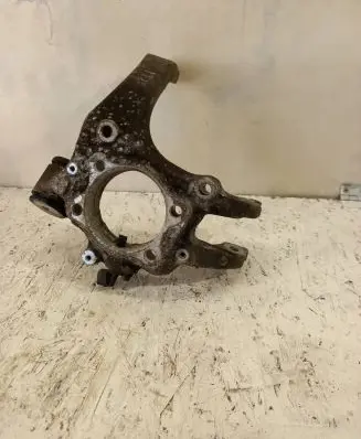 Audi A8 S8 D3 4E Rear wheel hub spindle/knuckle 