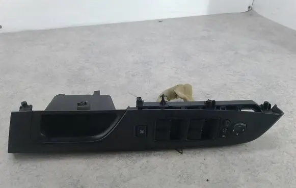 Mazda 6 Quarter vent window switch GS1E66350A