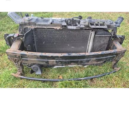 Hyundai i30 Radiator support slam panel