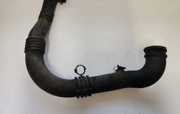 Opel Vivaro Intercooler hose/pipe 8200560050 93858095