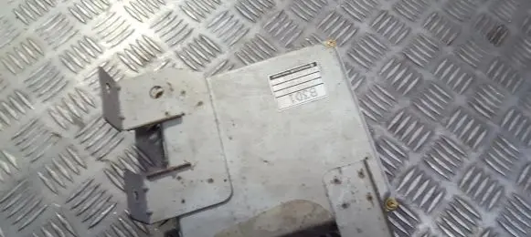 Mazda 121 Engine control unit/module B3D118881C MECS-J102