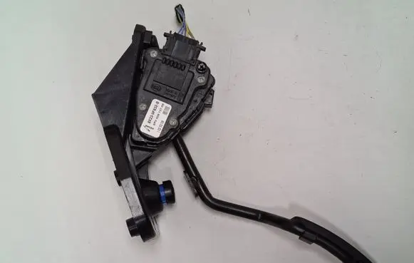 Jaguar XF Accelerator throttle pedal 8X239F832B