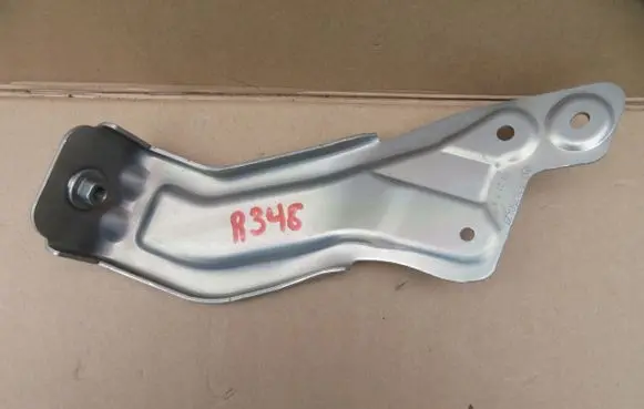 Mercedes-Benz GLC X253 C253 AdBlue Liquid tank holder A2534750427