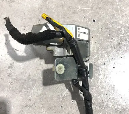 Hyundai ix35 Steering wheel lock 819002P710