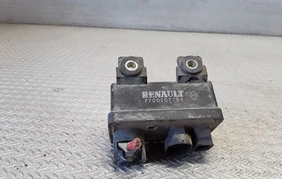 Glow plug pre-heat relay