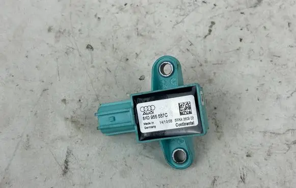 Audi RS5 Airbag deployment crash/impact sensor 8K0955557C 5WK4380903